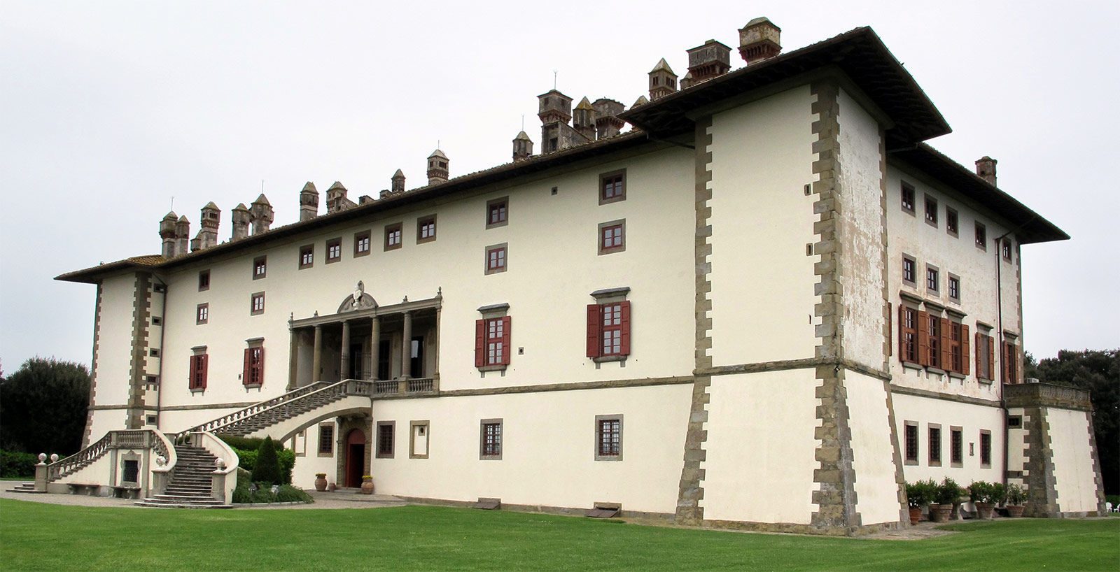 La Villa Medicea “La Ferdinanda”